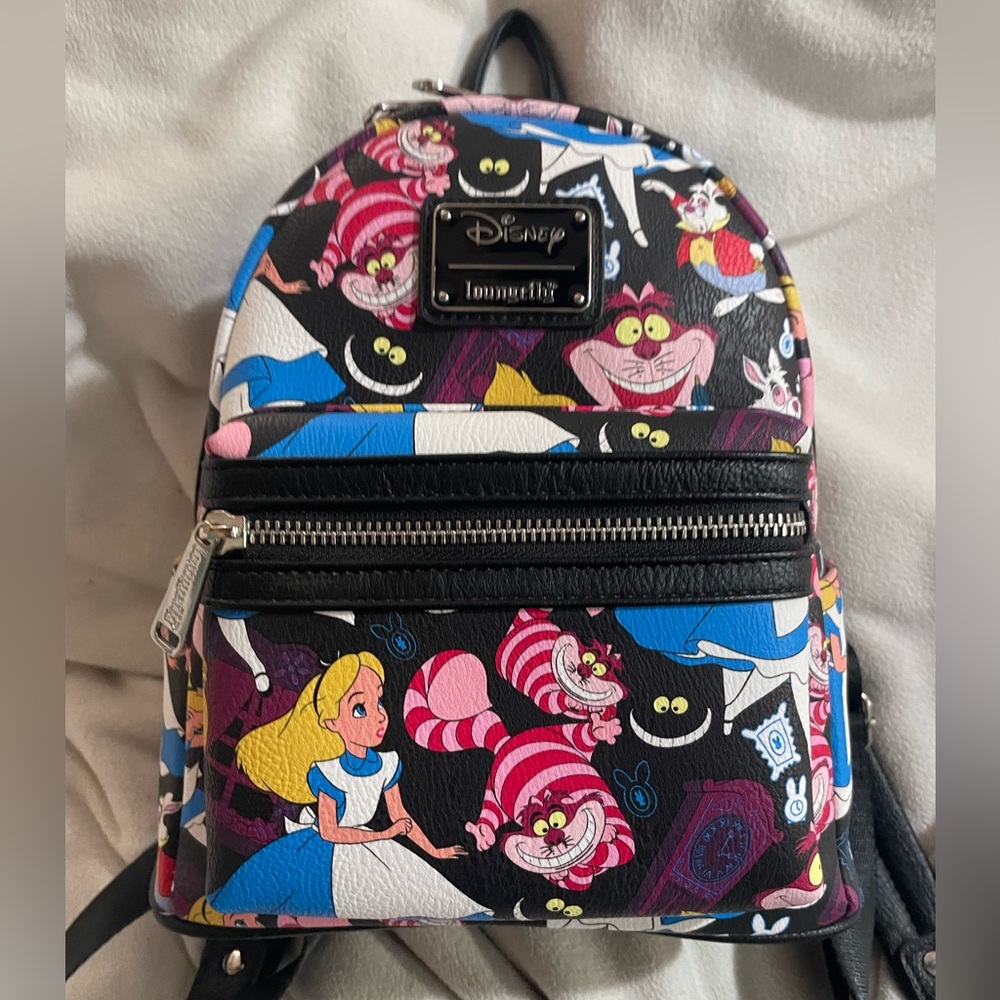 Alice in Wonderland Loungefly EUC